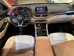 نيسان ألتيما